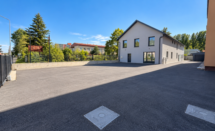 271 m² PRIESTOR PRE VAŠE PODNIKANIE | KOMPLETNE ZREKONŠTRUOVANÝ OBJEKT | PARKOVANIE | BILLBOARD - fotografia 11