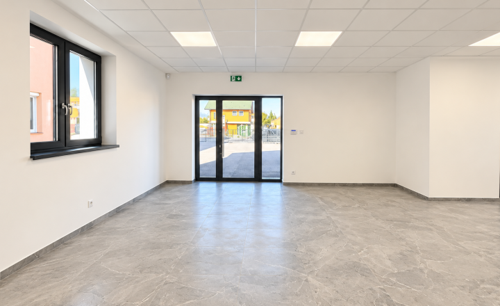 271 m² PRIESTOR PRE VAŠE PODNIKANIE | KOMPLETNE ZREKONŠTRUOVANÝ OBJEKT | PARKOVANIE | BILLBOARD - fotografia 6