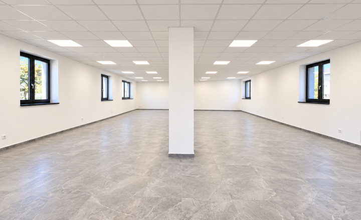 271 m² PRIESTOR PRE VAŠE PODNIKANIE | KOMPLETNE ZREKONŠTRUOVANÝ OBJEKT | PARKOVANIE | BILLBOARD - fotografia 8