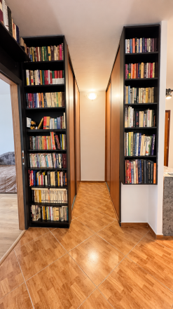 Priestranný 3-izbový byt s balkónom na prenájom vo vyhľadávanej lokalite Starý Juh - fotografia 4