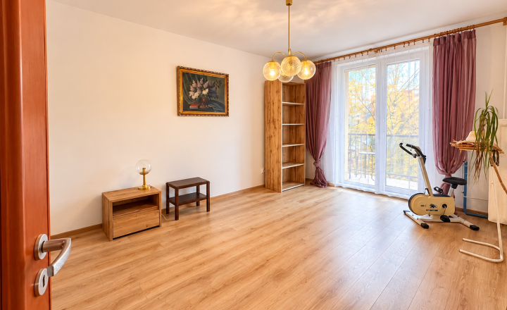 Priestranný 3-izbový byt s balkónom na prenájom vo vyhľadávanej lokalite Starý Juh - fotografia 9
